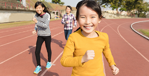 The Daily Mile, la iniciativa que fomenta el ejercicio entre los estudiantes 