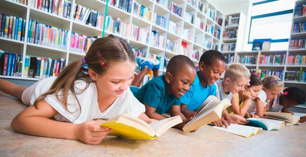 Por qué despertar la motivación por la lectura entre los jóvenes 